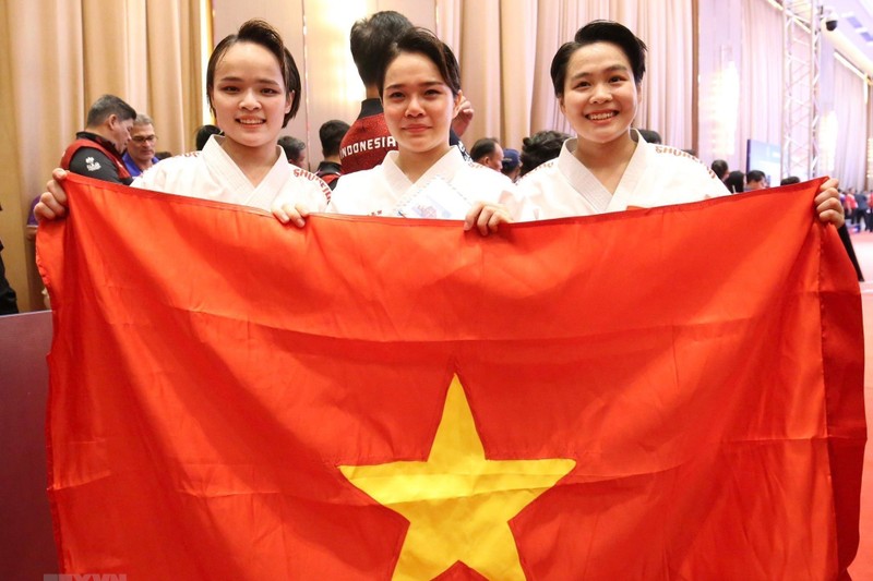 SEA Games 32: Karate mang về 2 Huy chương Vàng cho Đoàn thể thao Việt Nam