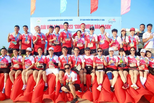 Gần 100 thành viên AIA Việt Nam tham dự Giải Việt dã “Cung đường đảo Lý Sơn” năm 2023