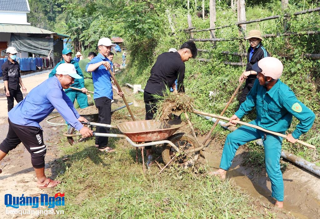 Huyện đoàn Minh Long tổ chức Chiến dịch tình nguyện hè