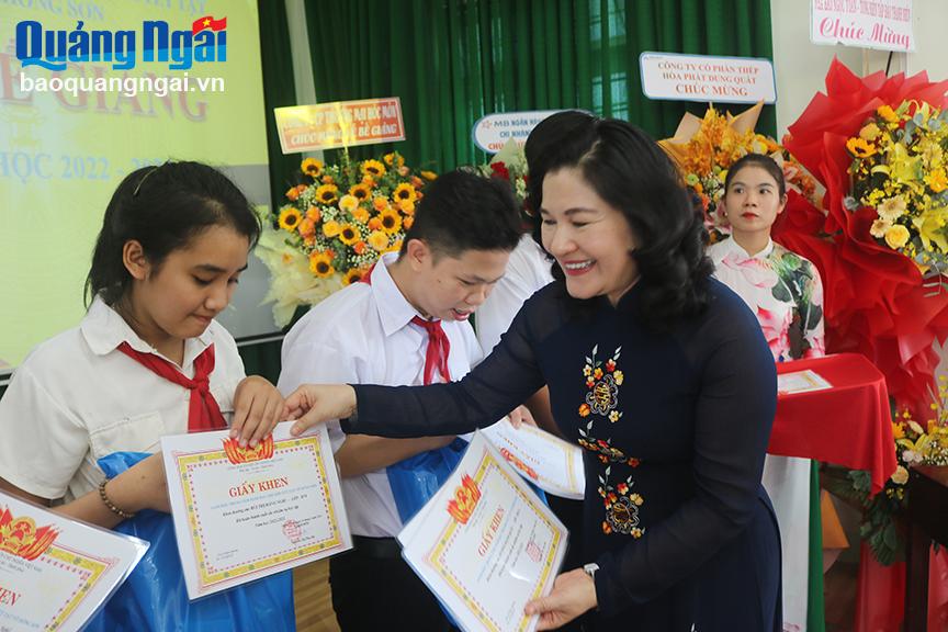 Trung tâm Nuôi dạy trẻ khuyết tật Võ Hồng Sơn: Bế giảng năm học 2022 - 2023