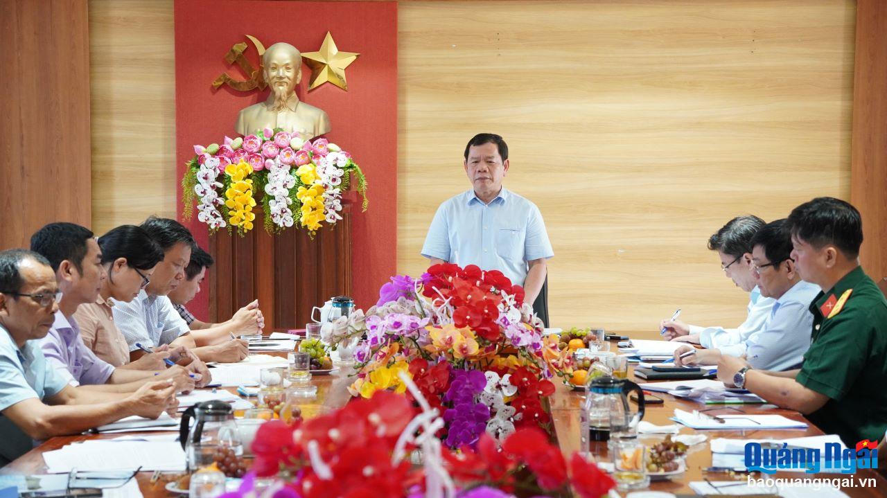 Video: Chủ tịch UBND tỉnh Đặng Văn Minh kiểm tra một số dự án trên địa bàn huyện Lý Sơn