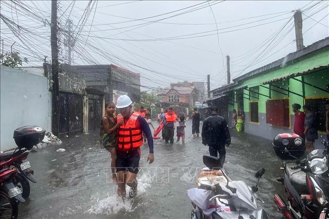 Cơn bão đầu tiên của mùa bão 2024 gây nhiều thiệt hại tại Philippines