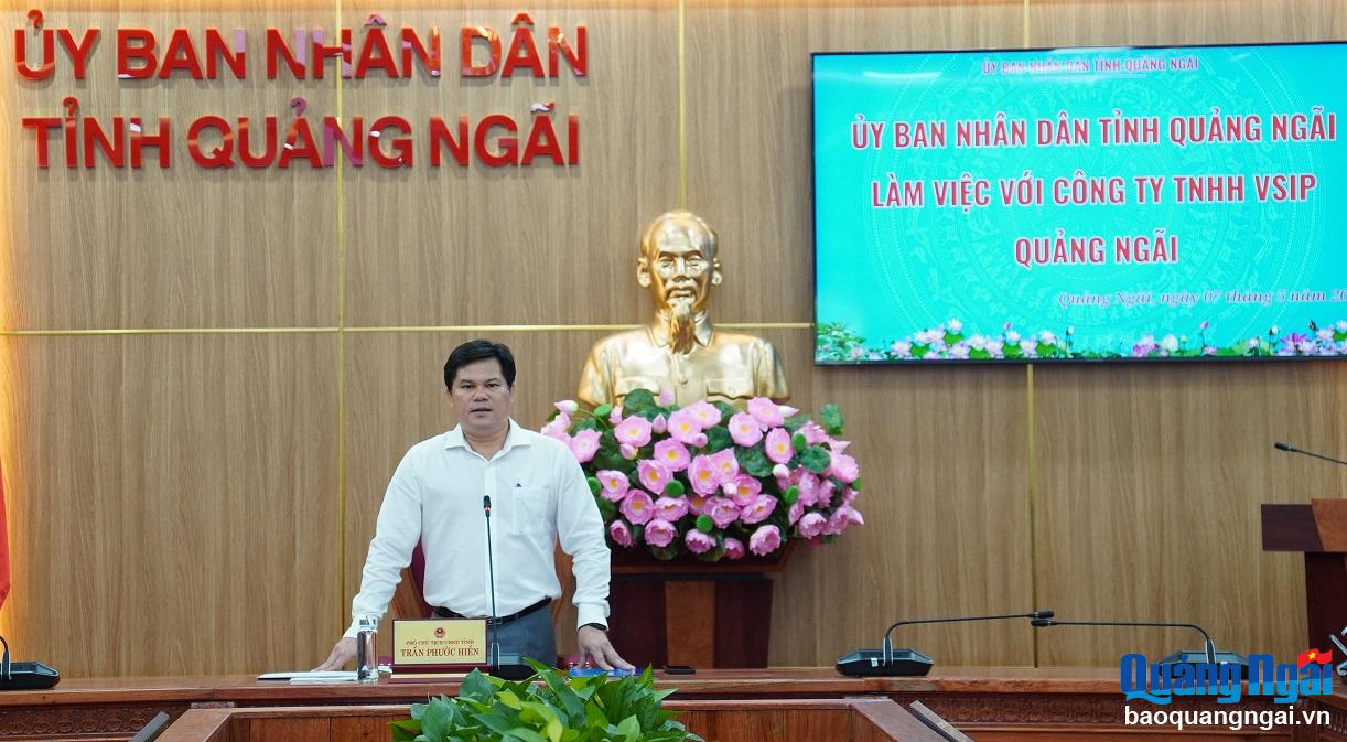 Phó Chủ tịch UBND tỉnh Trần Phước HIền kết luận tại cuộc họp.