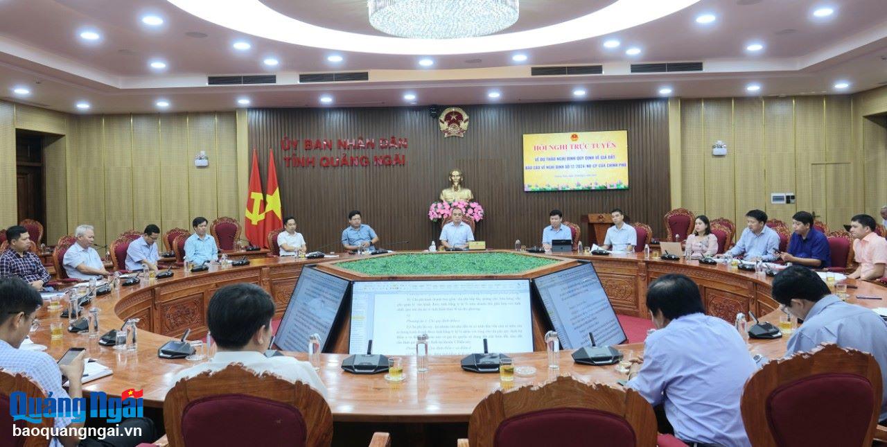 Các đại biểu tham dự hội nghị tại điểm cầu tỉnh Quảng Ngãi.