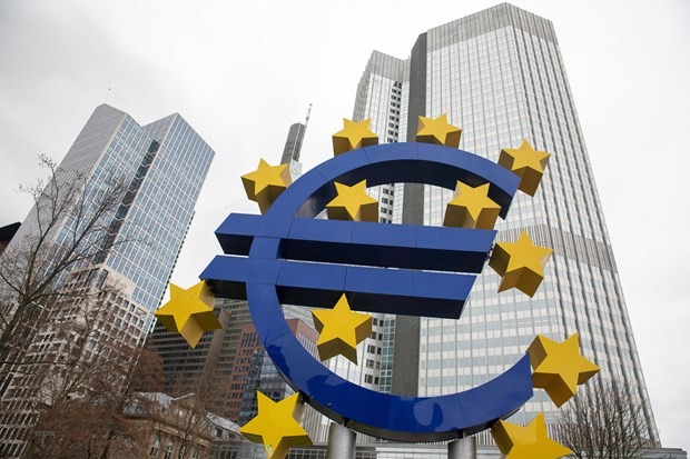  Eurostat: Kinh tế Eurozone rơi vào tình trạng suy thoái kỹ thuật