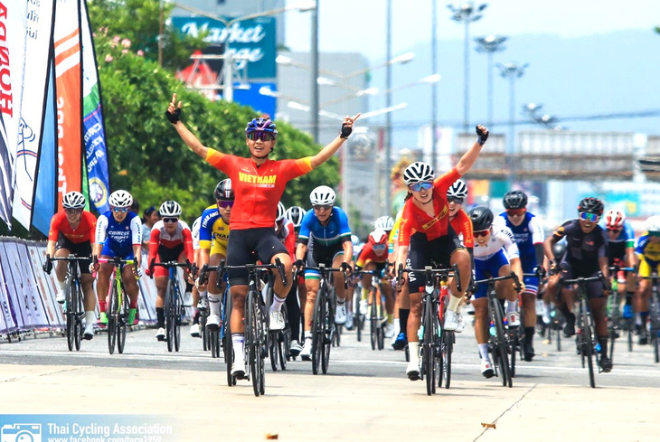 Nguyễn Thị Thật lần thứ 3 đăng quang Giải vô địch xe đạp đường trường châu Á