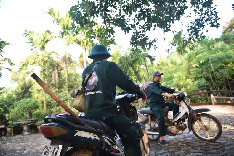 Nhóm Tiên phong bảo tồn voọc đầy tận tụy và đam mê.

