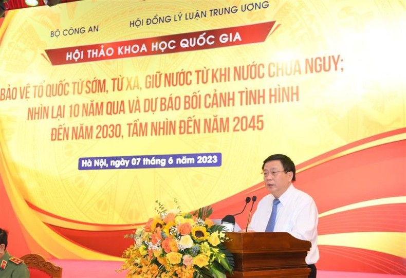 GS, TS Nguyễn Xuân Thắng phát biểu khai mạc hội thảo.
