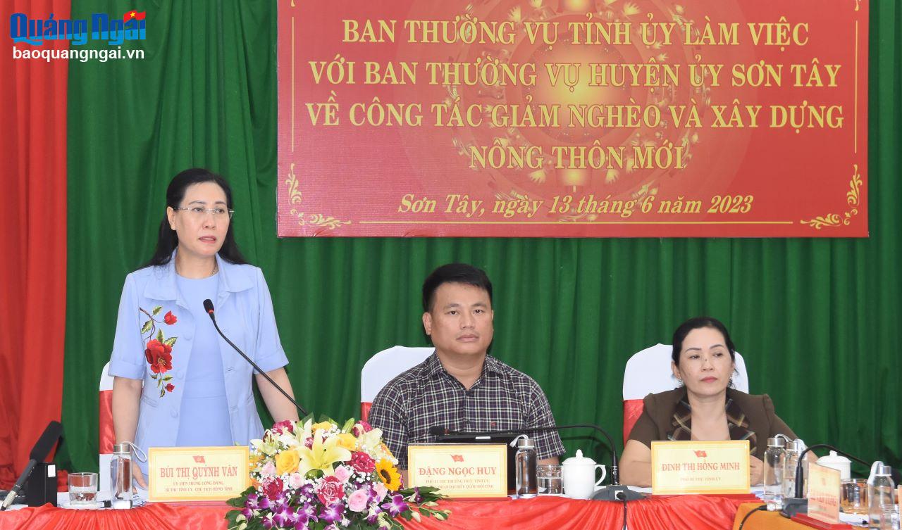 Ủy viên Trung ương Đảng, Bí thư Tỉnh ủy, Chủ tịch HĐND tỉnh Bùi Thị Quỳnh Vân phát biểu kết luận buổi làm việc.