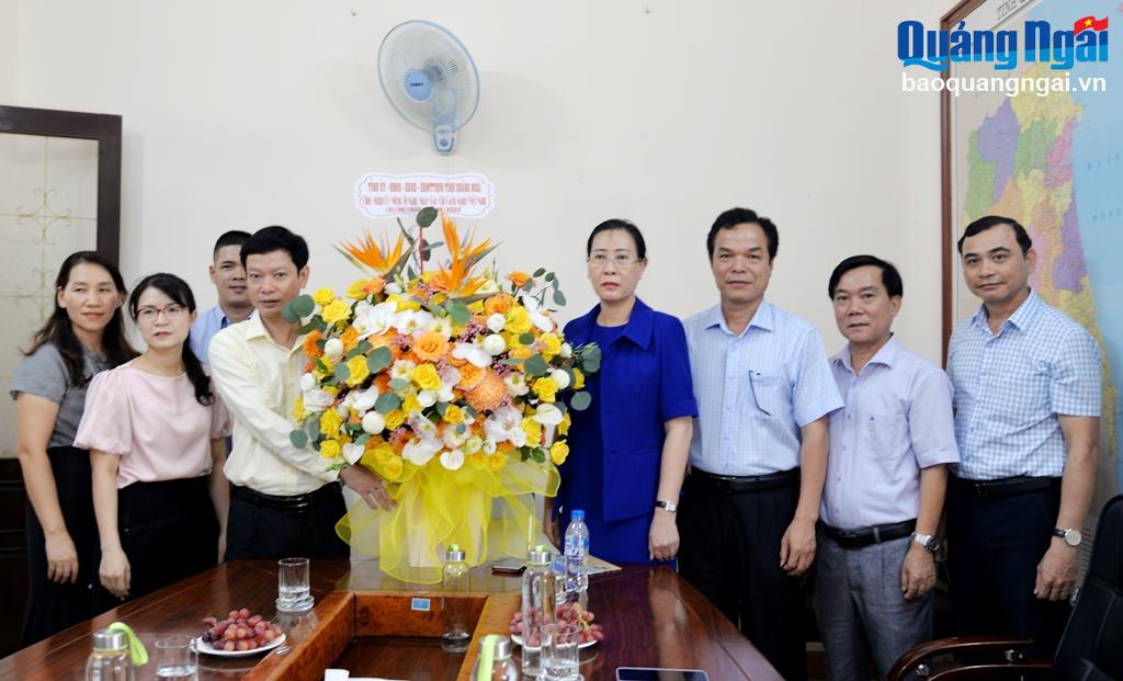 Chúc mừng Sở TT&TT nhân Kỷ niệm 98 năm ngày Báo chí cách mạng Việt Nam.