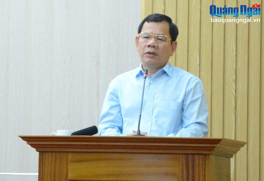 Chủ tịch UBND tỉnh Đặng Văn Minh phát biểu chỉ đạo buổi làm việc.
