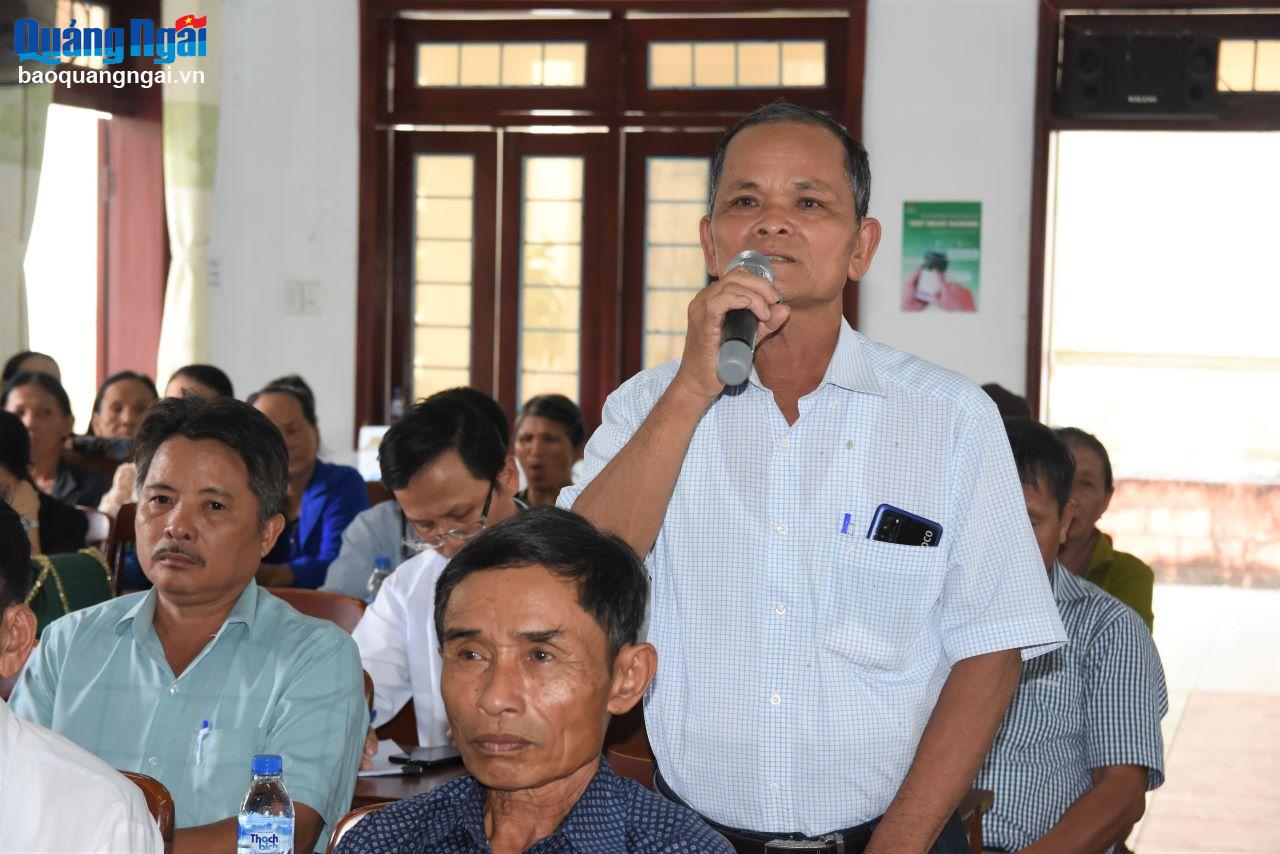 Cử tri Nguyễn Văn Thắng thôn Thọ Trung, xã Tịnh Thọ (Sơn Tịnh) phát biểu ý kiến kiến nghị.