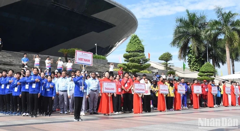 Lễ thượng cờ Đại hội Thể thao học sinh Đông Nam Á lần thứ 13