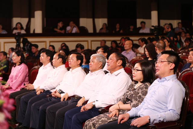 Các đại biểu tham dự Chương trình Viêt Nam-Khát vọng vươn xa - Ảnh: Trần Huấn