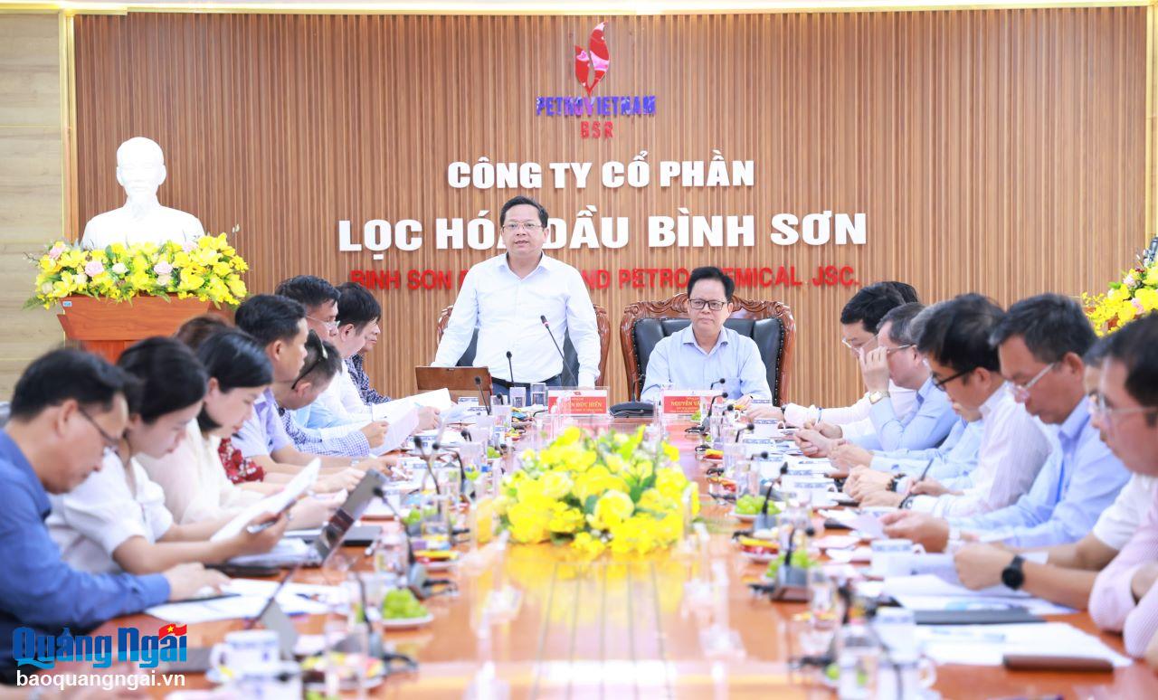 Phó Trưởng ban Kinh tế Trung ương Nguyễn Đức Hiển phát biểu tại buổi làm việc với Công ty CP Lọc hóa dầu Bình Sơn.