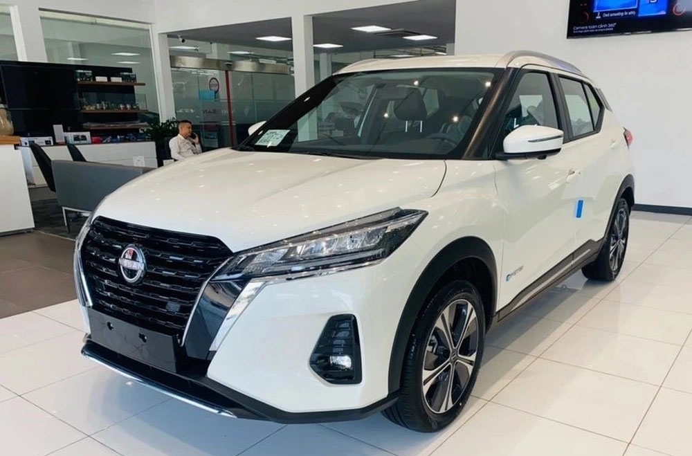Giá bán thực tế của Nissan Kicks V VIN 2023 đang chỉ ngang bản giữa của các mẫu xe thuần xăng cùng cỡ như Mitsubishi Xforce (599-705 triệu đồng) hay Hyundai Creta (599-699 triệu đồng) (Ảnh: Đại lý Nissan).