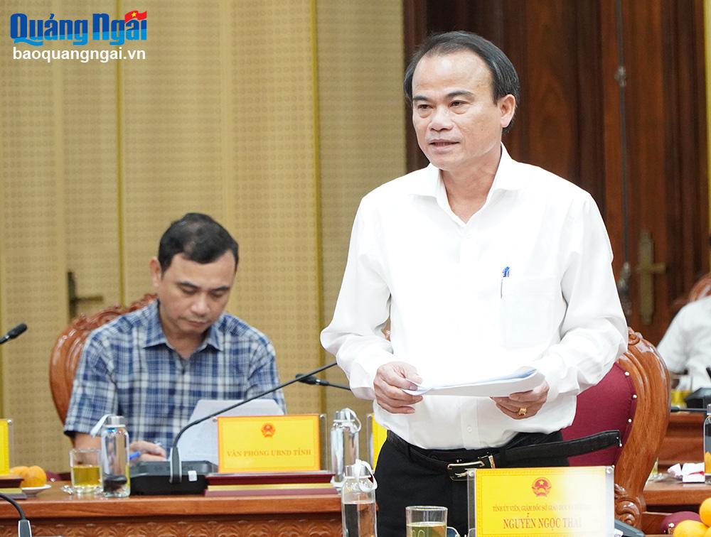 Giám đốc Sở GD&ĐT Nguyễn Ngọc Thái báo cáo tại buổi làm việc. 