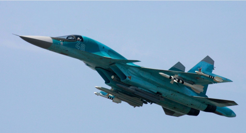 Một máy bay ném bom Su-34 của Nga - Ảnh: REUTERS/DENIS SINYAKOV