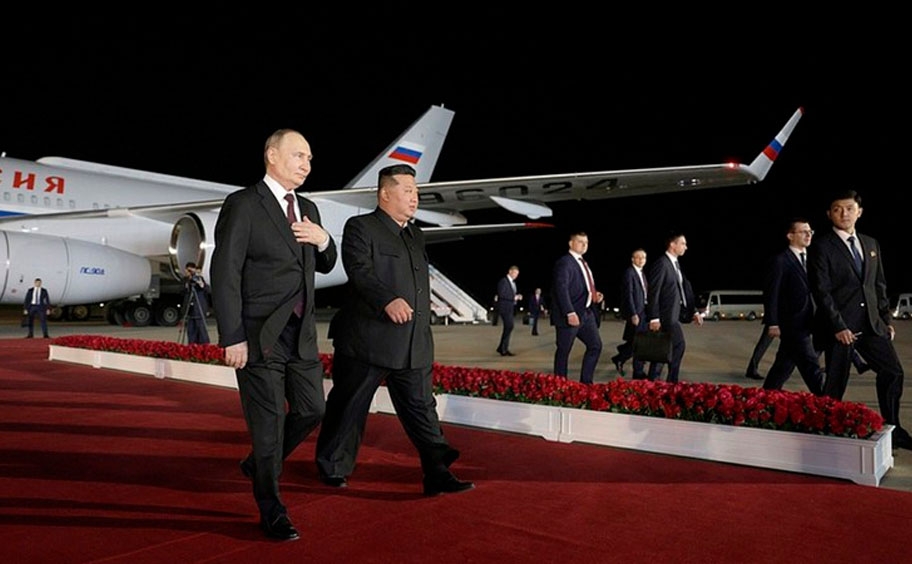 
Tổng thống Nga Putin đến Bình Nhưỡng. (Ảnh: KREMLIN.RU)