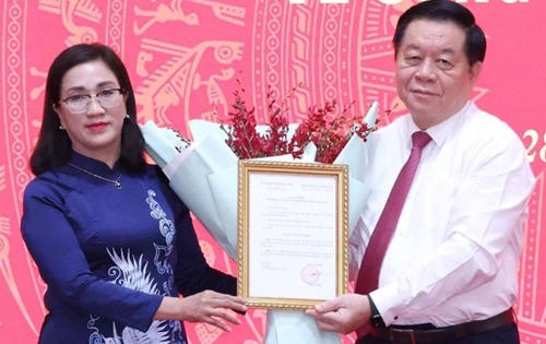 Đồng chí Đinh Thị Mai giữ chức Phó trưởng Ban Tuyên giáo Trung ương