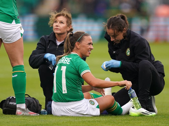 Thua Pháp, Ireland nguy cơ mất đội trưởng ở World Cup nữ 2023