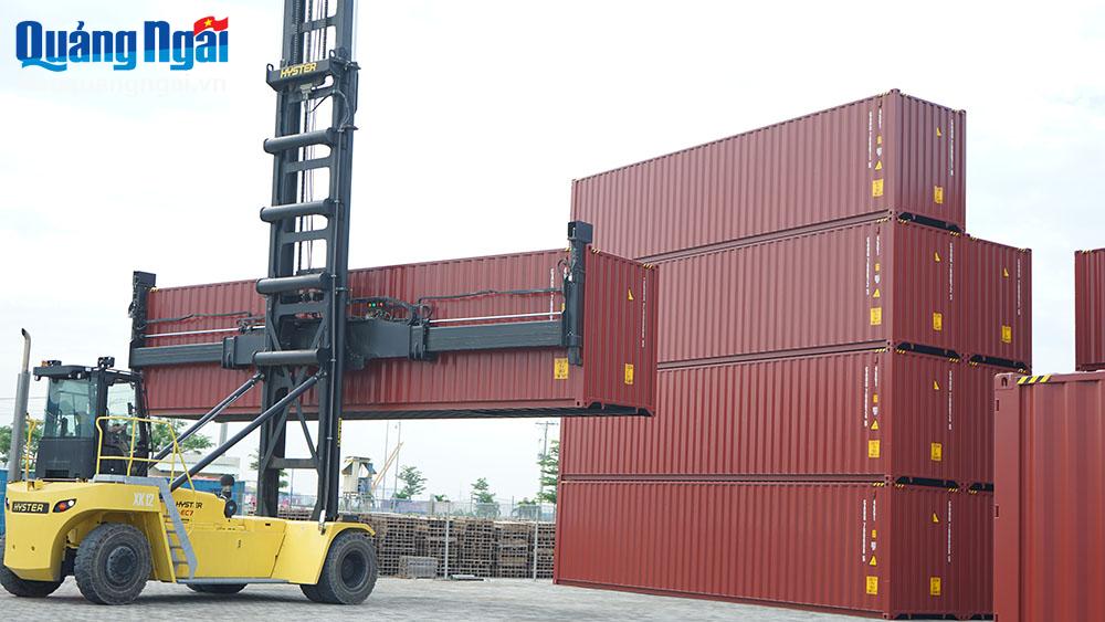 500 container Hòa Phát đầu tiên đã được bàn giao cho đối tác hàng đầu thế giới trong ngành