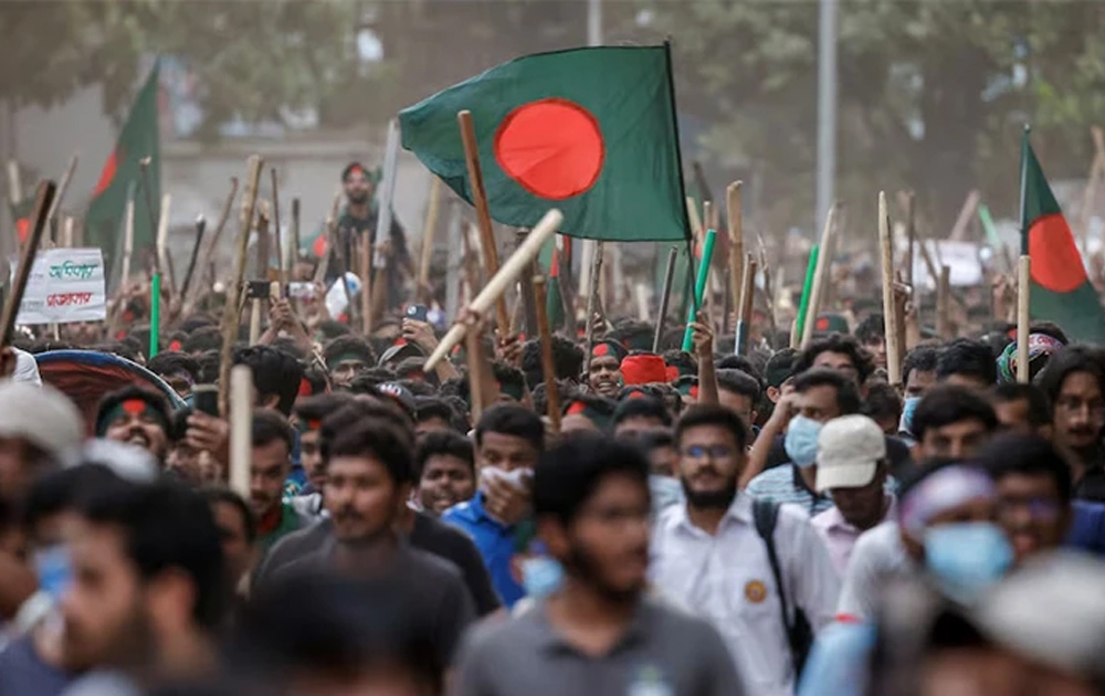 Biểu tình tại Đại học Dhaka, Bangladesh, ngày 16/7/2024. (Ảnh: Reuters)