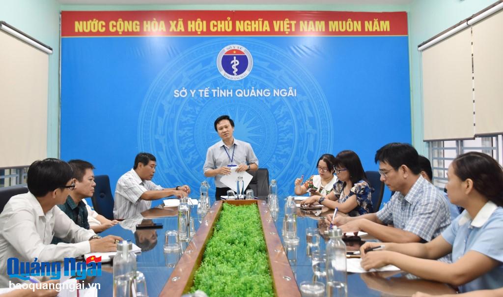 Quang cảnh cuộc họp.