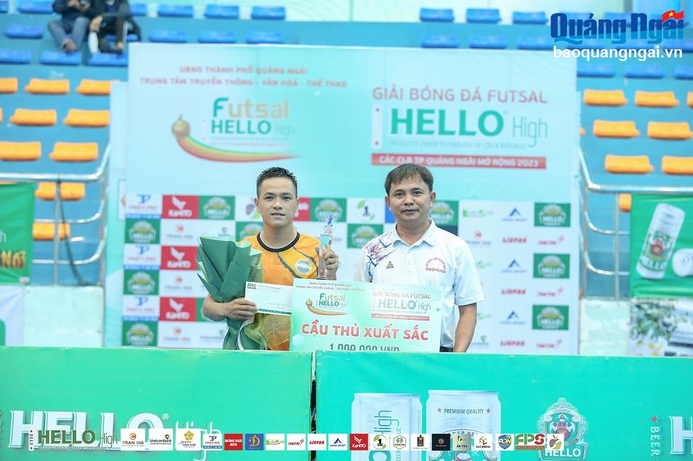 Danh hiệu Cầu thủ xuất sắc nhất giải thuộc về cầu thủ Huỳnh Nhất Vi của đội Mợ Chảnh Quán FC.