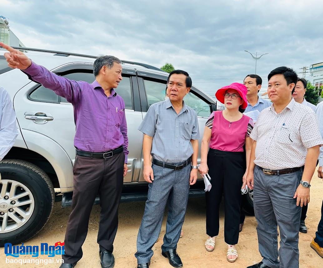 Thường trực HĐND tỉnh: Giám sát tình hình thực hiện công tác tái định cư trên địa bàn thành phố Quảng Ngãi
