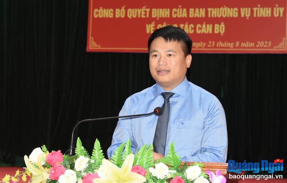 Phó Bí thư Thường trực Tỉnh ủy, Trưởng đoàn ĐBQH tỉnh Đặng Ngọc Huy phát biểu giao nhiệm vụ.