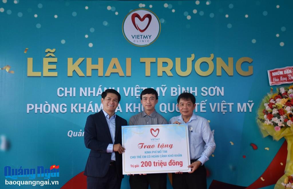 Khai trương Phòng khám Đa khoa Quốc tế Việt Mỹ - Chi nhánh Bình Sơn