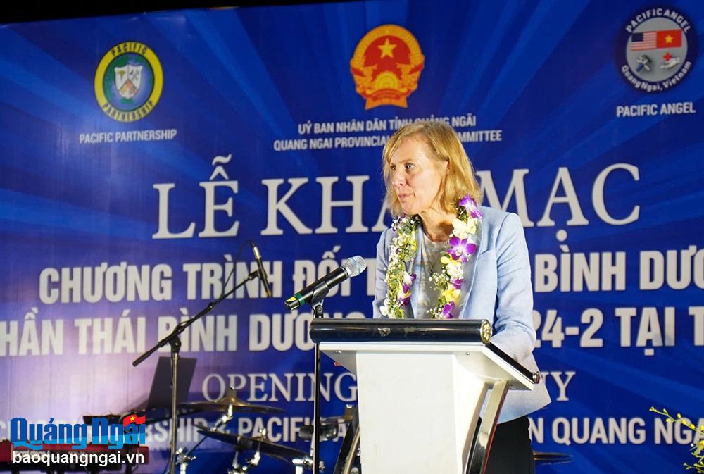 Tổng Lãnh sự quán Hoa Kỳ tại TP.Hồ Chí Minh Susan Burns phát biểu tại lễ khai mạc Chương trình Đối tác Thái Bình Dương và Thiên Thần Thái Bình Dương năm 2024 tại tỉnh Quảng Ngãi.