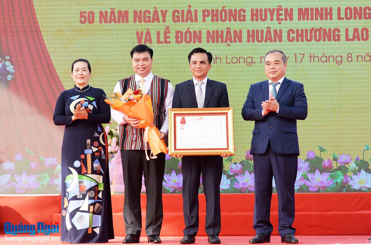 Kỷ niệm 50 năm ngày Giải phóng huyện Minh Long