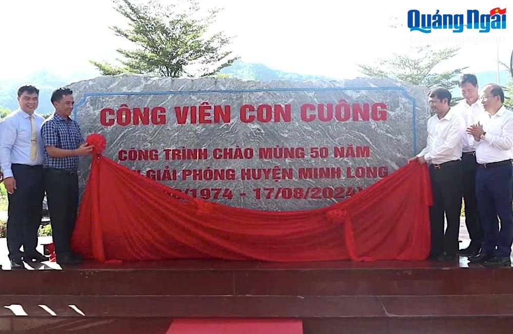 Huyện Minh Long tiếp Đoàn công tác của huyện Con Cuông 