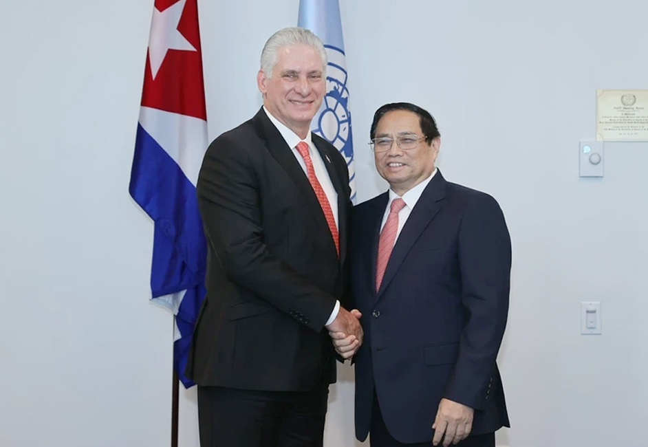Thủ tướng Chính phủ Phạm Minh Chính gặp Bí thư thứ nhất, Chủ tịch Cuba Miguel Díaz-Canel.