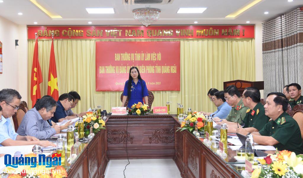 Ủy viên Trung ương Đảng, Bí thư Tỉnh ủy, Chủ tịch HĐND tỉnh Bùi Thị Quỳnh Vân chủ trì buổi làm việc.