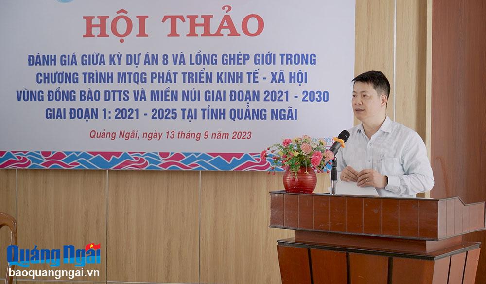 Phó Giáo sư, Tiến sĩ Trần Quang Tiến - Giám đốc Học viện Phụ nữ Việt Nam phát biểu tại Hội thảo