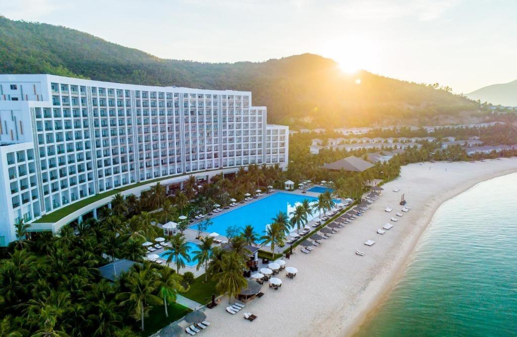 Đẳng cấp nghỉ dưỡng 5 sao tại Vinpearl Resort & Spa Nha Trang Bay