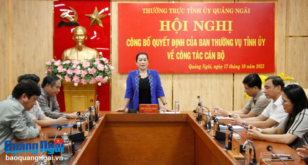 Phó Bí thư Tỉnh ủy Đinh Thị Hồng Minh phát biểu tại hội nghị.