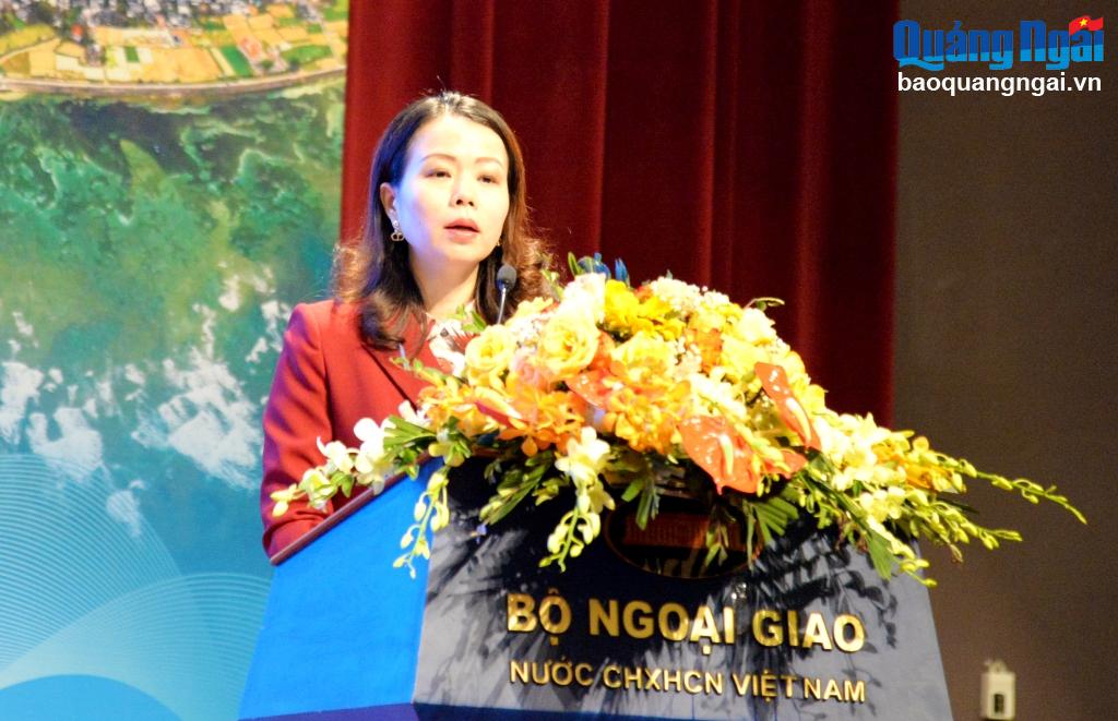 Thứ trưởng Bộ Ngoại giao Nguyễn Minh Hằng phát biểu tại hội nghị.