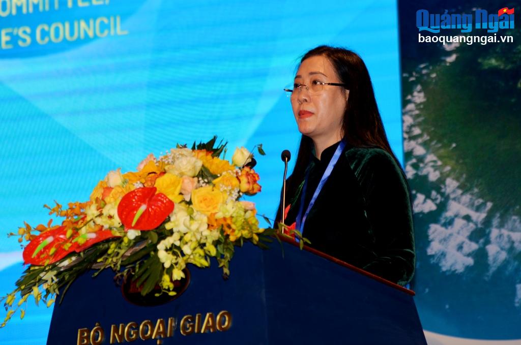 Ủy viên Trung ương Đảng, Bí thư Tỉnh ủy, Chủ tịch HĐND tỉnh Bùi Thị Quỳnh Vân phát biểu bế mạc hội nghị.