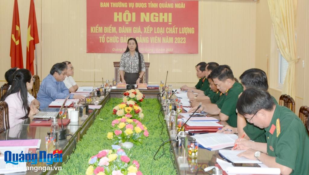 Ủy viên Trung ương Đảng, Bí thư Tỉnh ủy, Chủ tịch HĐND tỉnh Bùi Thị Quỳnh Vân chủ trì hội nghị. 