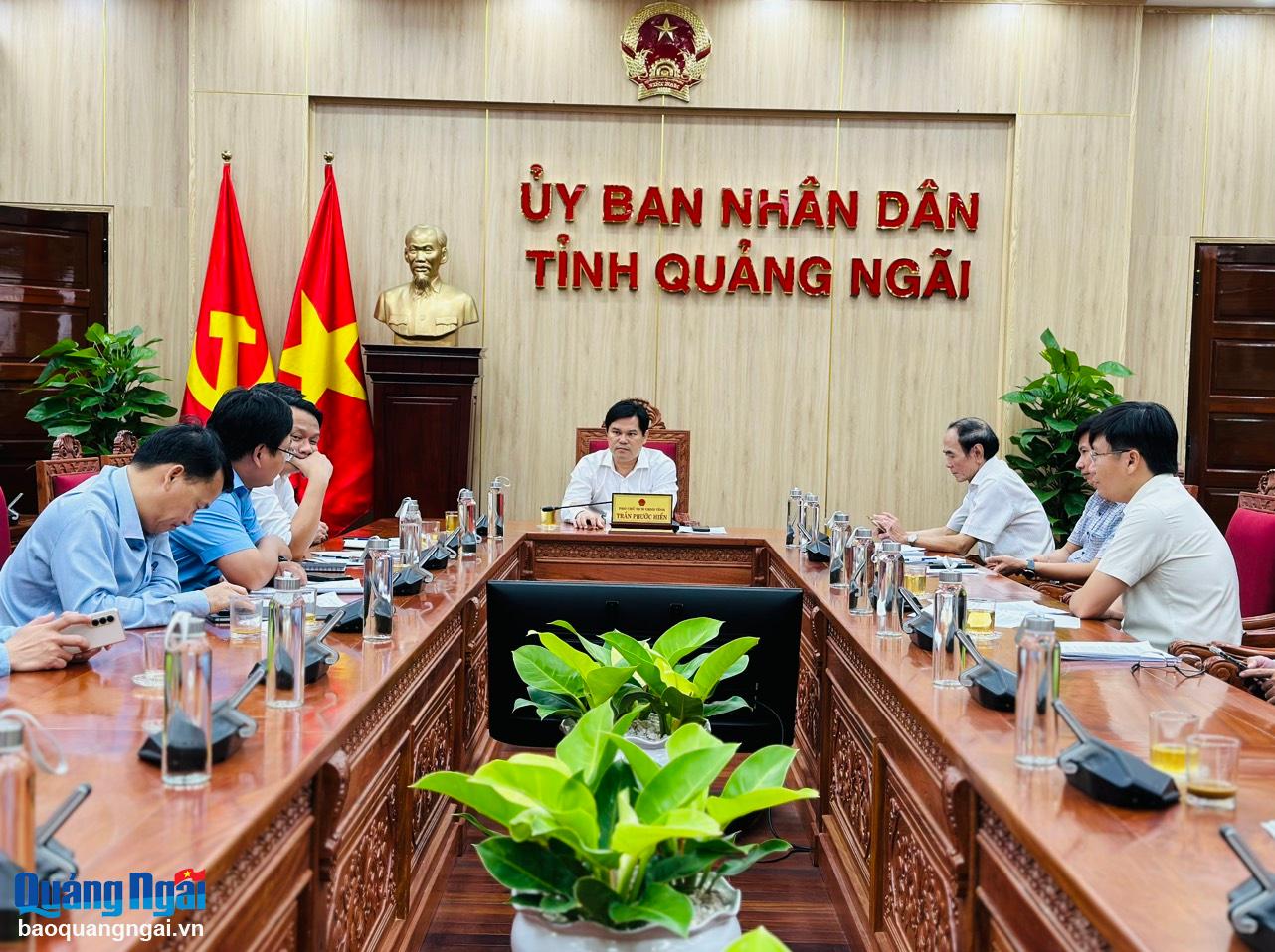 Phó Chủ tịch UBND tỉnh Trần Phước Hiền chủ trì tại điểm cầu Quảng Ngãi.