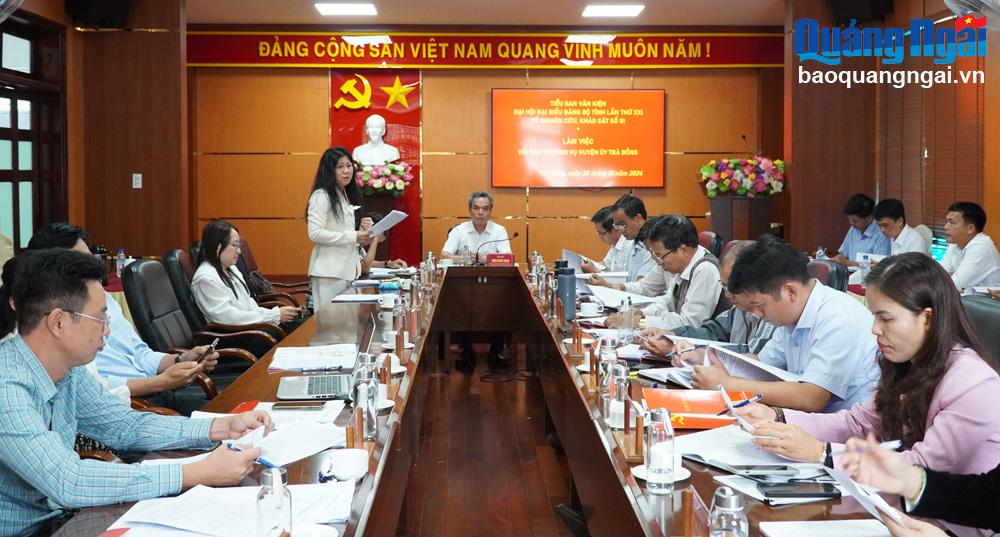 Quang cảnh buổi làm việc.