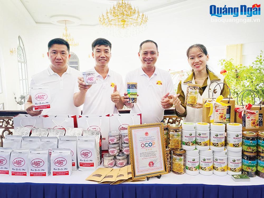 Sản phẩm bột ngũ cốc, Coffee Pro của thành viên Câu lạc bộ Khởi nghiệp đổi mới sáng tạo huyện Bình Sơn được nhiều khách hàng tin dùng.