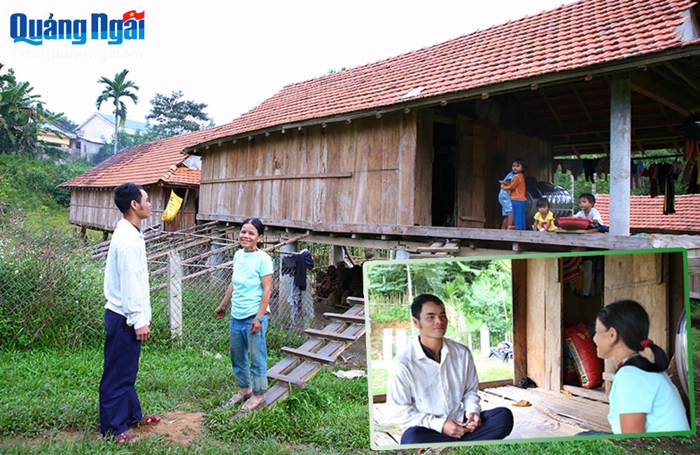 Anh Đinh Văn Mực, ở thôn Mang He, xã Sơn Bua đến thăm gia đình bà Đinh Thị Thêm, người được anh hiến đất để xây nhà ở.	
