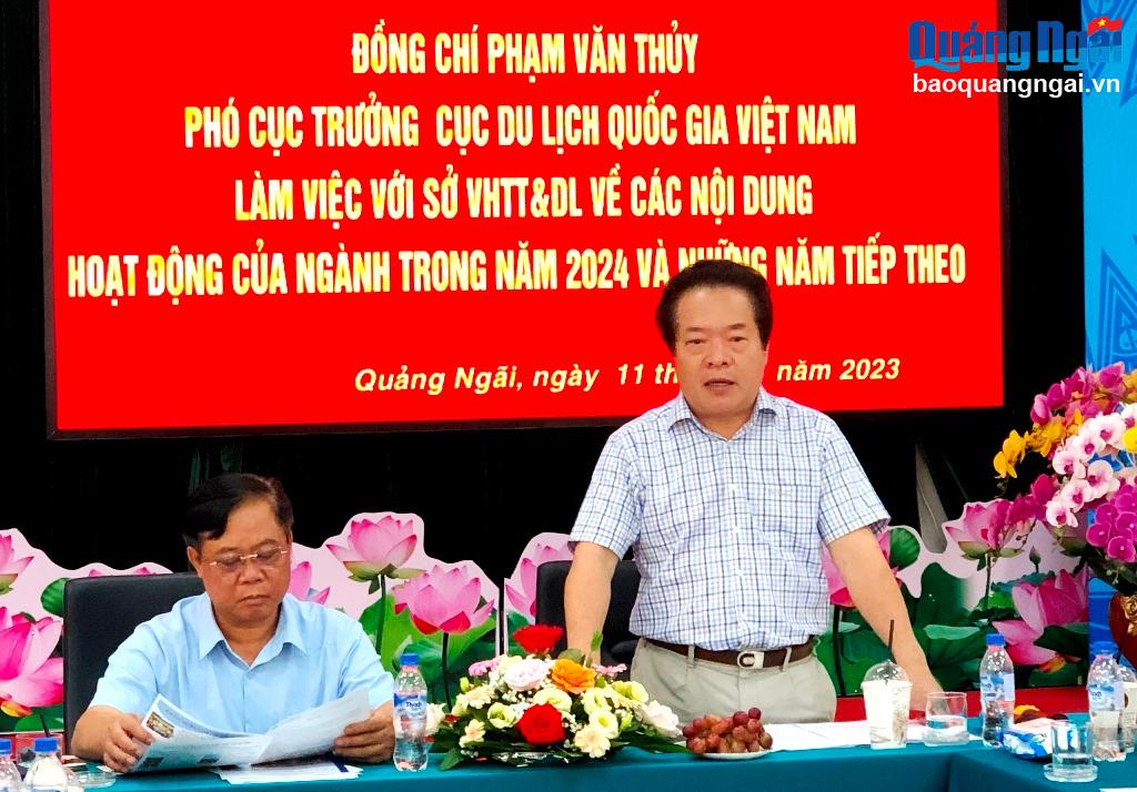 Phó Chủ tịch UBND tỉnh Võ Phiên phát biểu tại buổi làm việc.