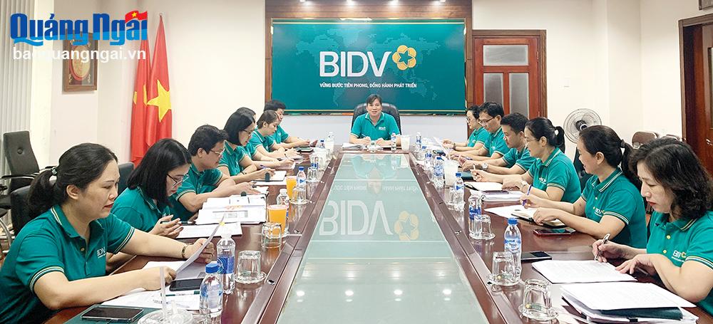 BIDV Quảng Ngãi tổ chức cuộc họp cán bộ chủ chốt triển khai kế hoạch kinh doanh năm 2023. 
