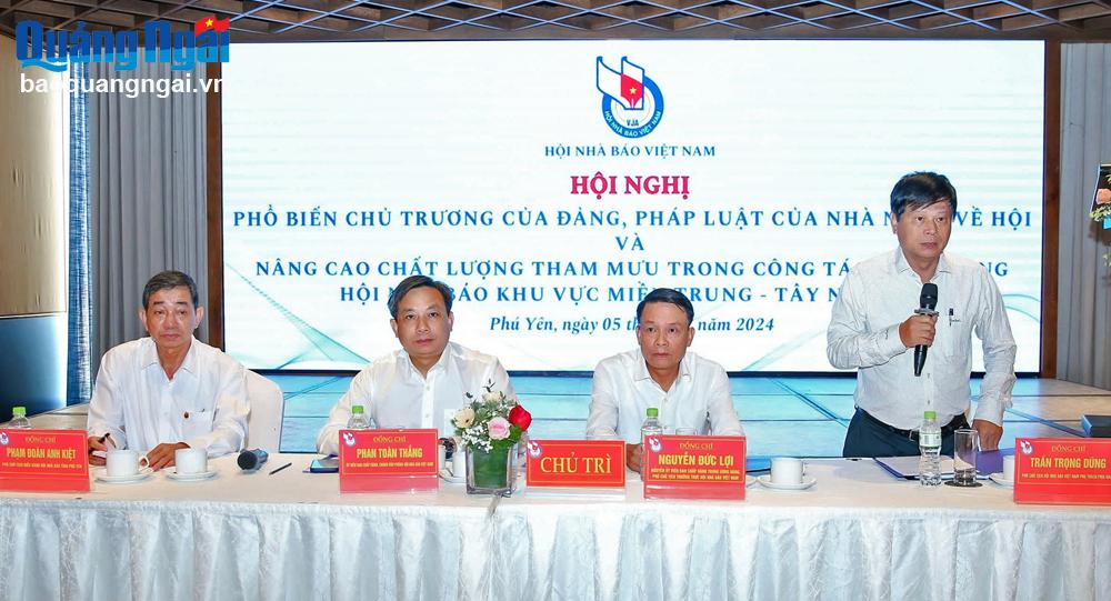 Phổ biến chính sách, pháp luật về hội cho Hội Nhà báo các tỉnh, thành phố miền Trung - Tây Nguyên